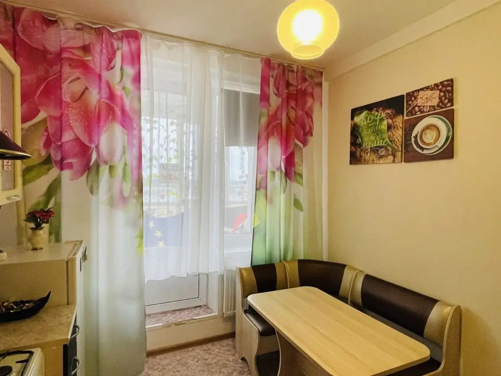 Надым: Ryizhkova 11 Apartments