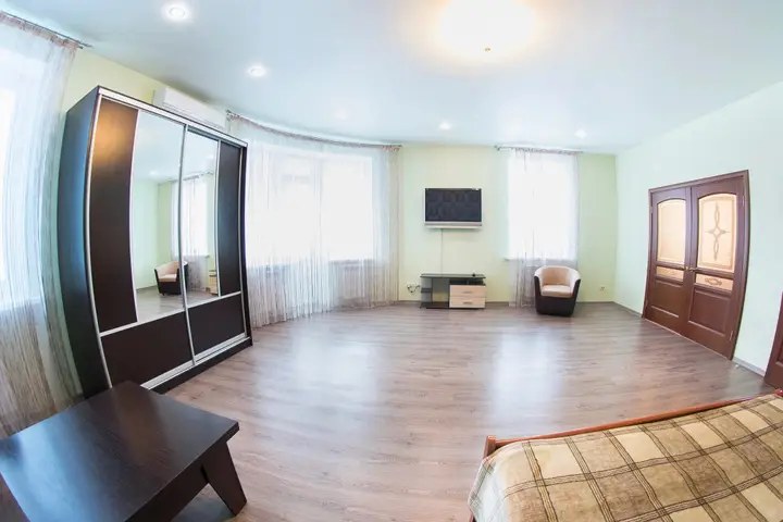 Саратов: Апартаменты Saratov Lights на Мичурина 47