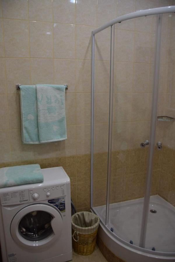 Барнаул: Apartment on Prirechnaya 2A