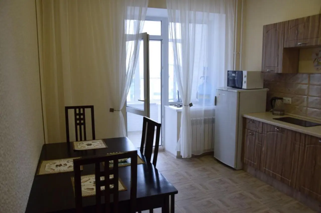 Барнаул: Apartment on Prirechnaya 2A
