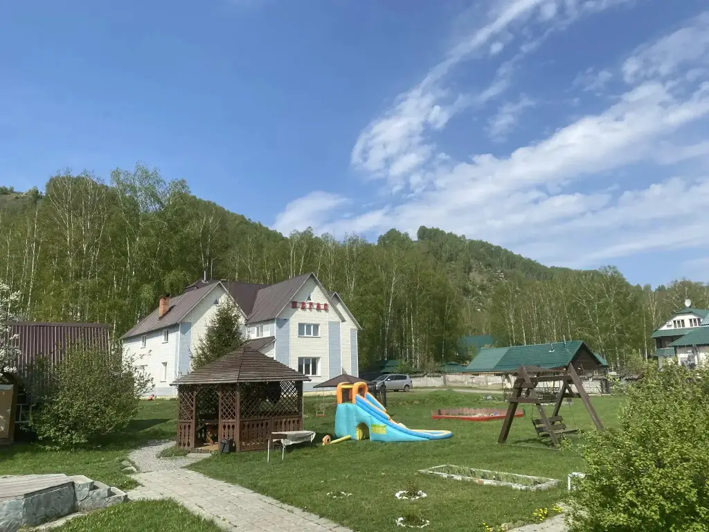 Ая: Усадьба Семейная