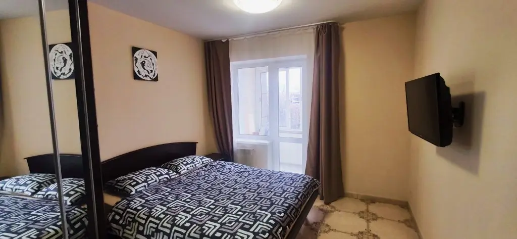 Иркутск: Апартаменты Shine Apartment 84