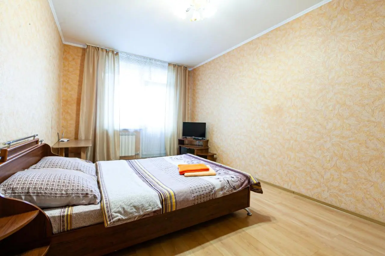 Барнаул: Центр! Папанинцев 111-53