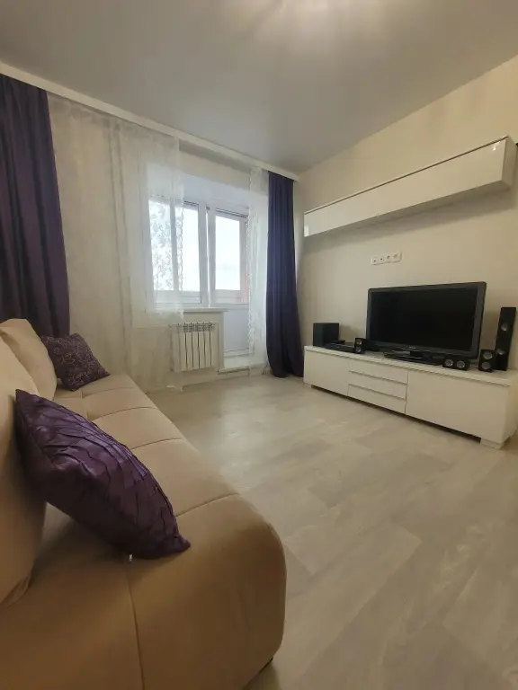 Иркутск: Квартира трехкомнатные Be Home на Седова