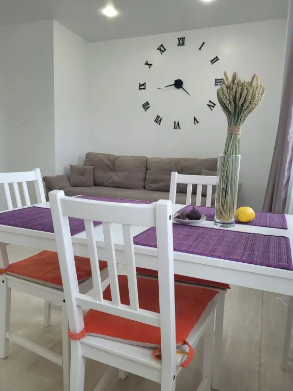 Иркутск: Квартира трехкомнатные Be Home на Седова