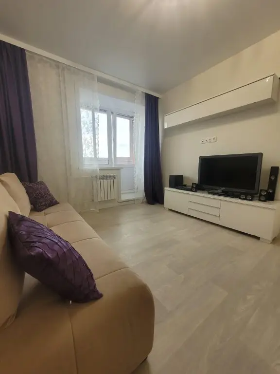 Квартира трехкомнатные Be Home на Седова — фото 1