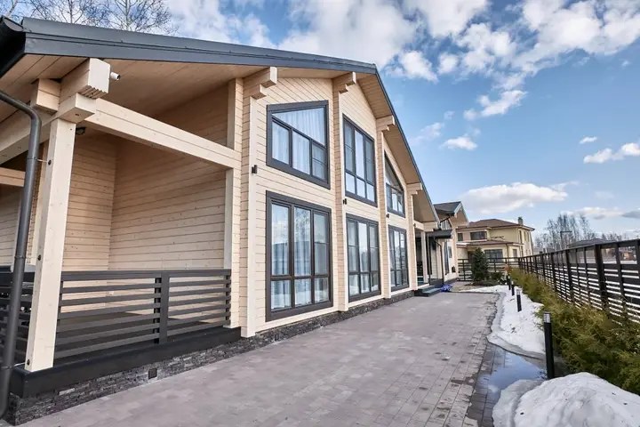 Конаково: Дом Sport Village & SPA - Konakovo River Side