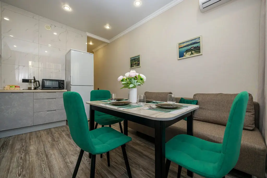 Геленджик: Апартаменты Emerald Comfort 4 в ЖК Изумрудный город