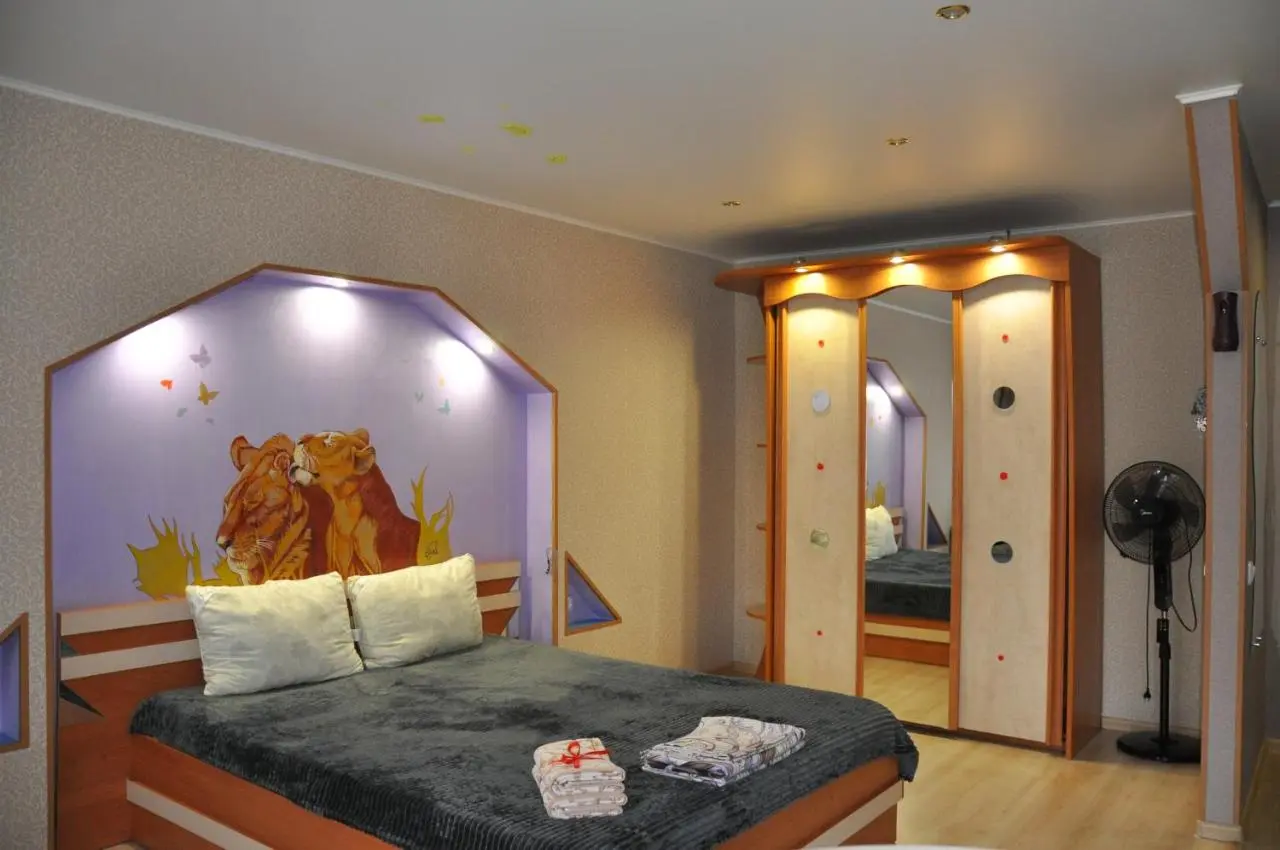 Бийск: Апартаменты на Промышленной 8