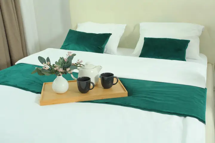 Екатеринбург: Svetlie Na 22 Floore Apartments