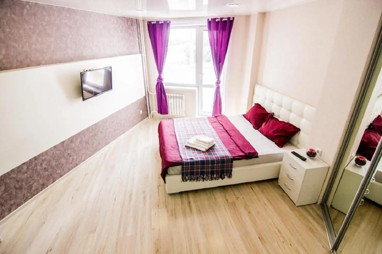 Барнаул: Apartment Romantic Никитина 107