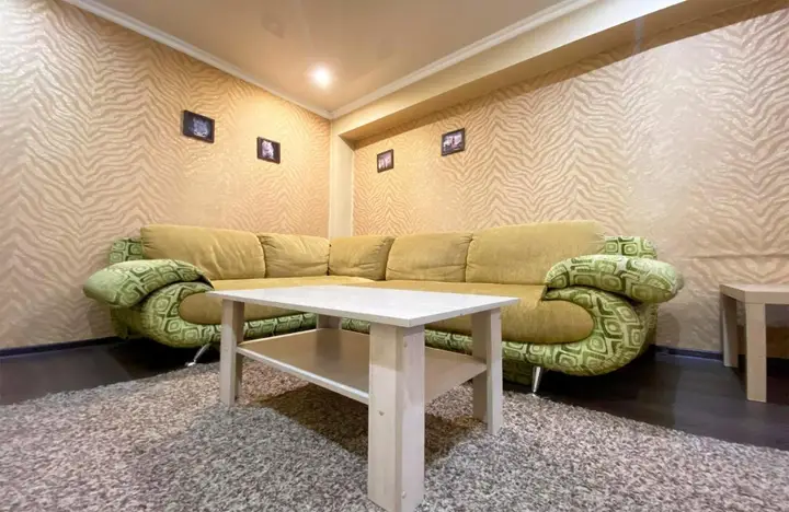 Бийск: Dobrye Sutki Apartment on Merlina 20