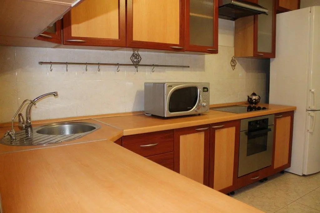 Тюмень: Central Park Na Dem'Yana Bednogo 98 Trehkomnatnyie Apartaments