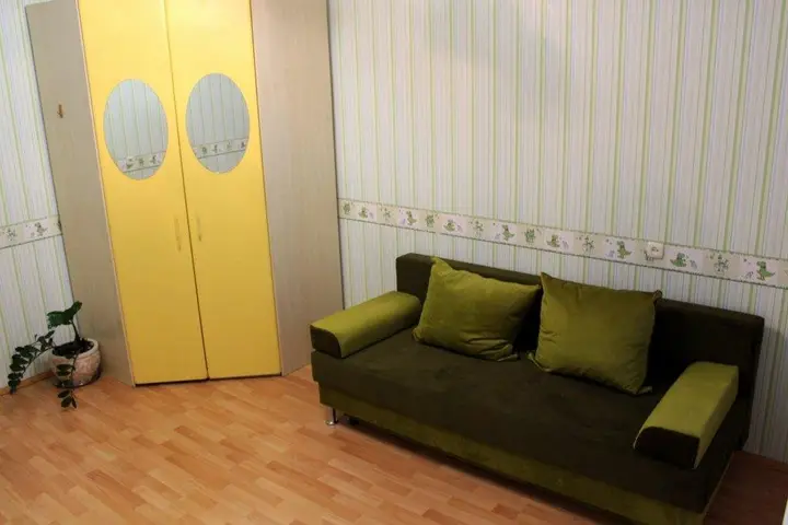 Тюмень: Central Park Na Dem'Yana Bednogo 98 Trehkomnatnyie Apartaments