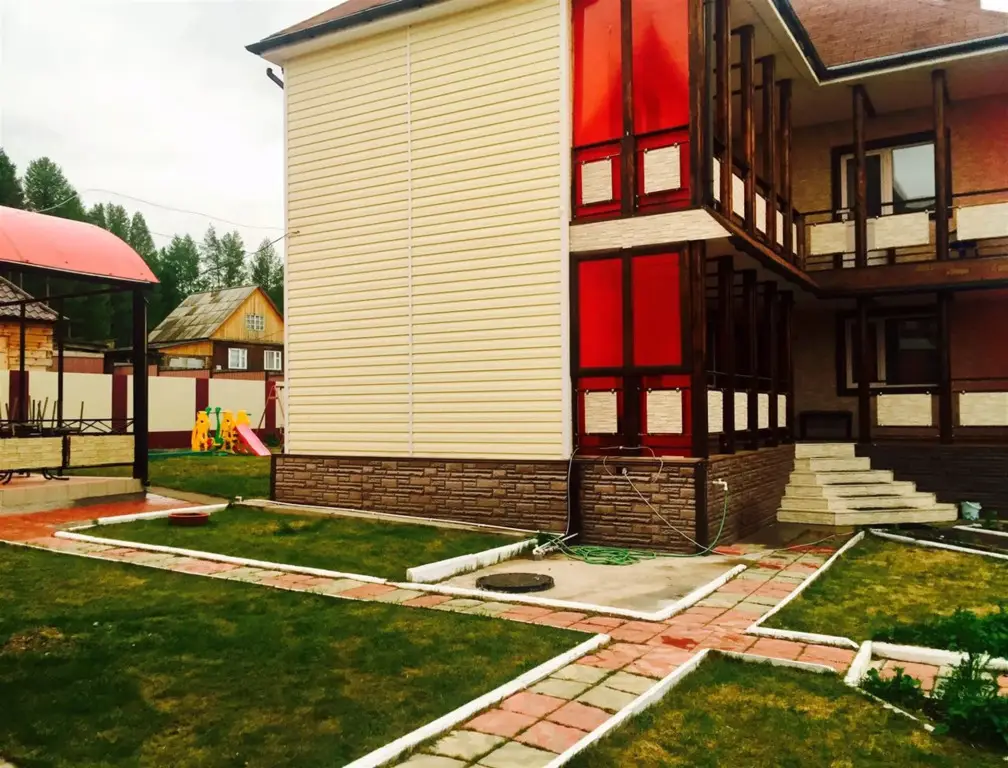 Новый Энхалук: Tri Medvedya Mini-Hotel