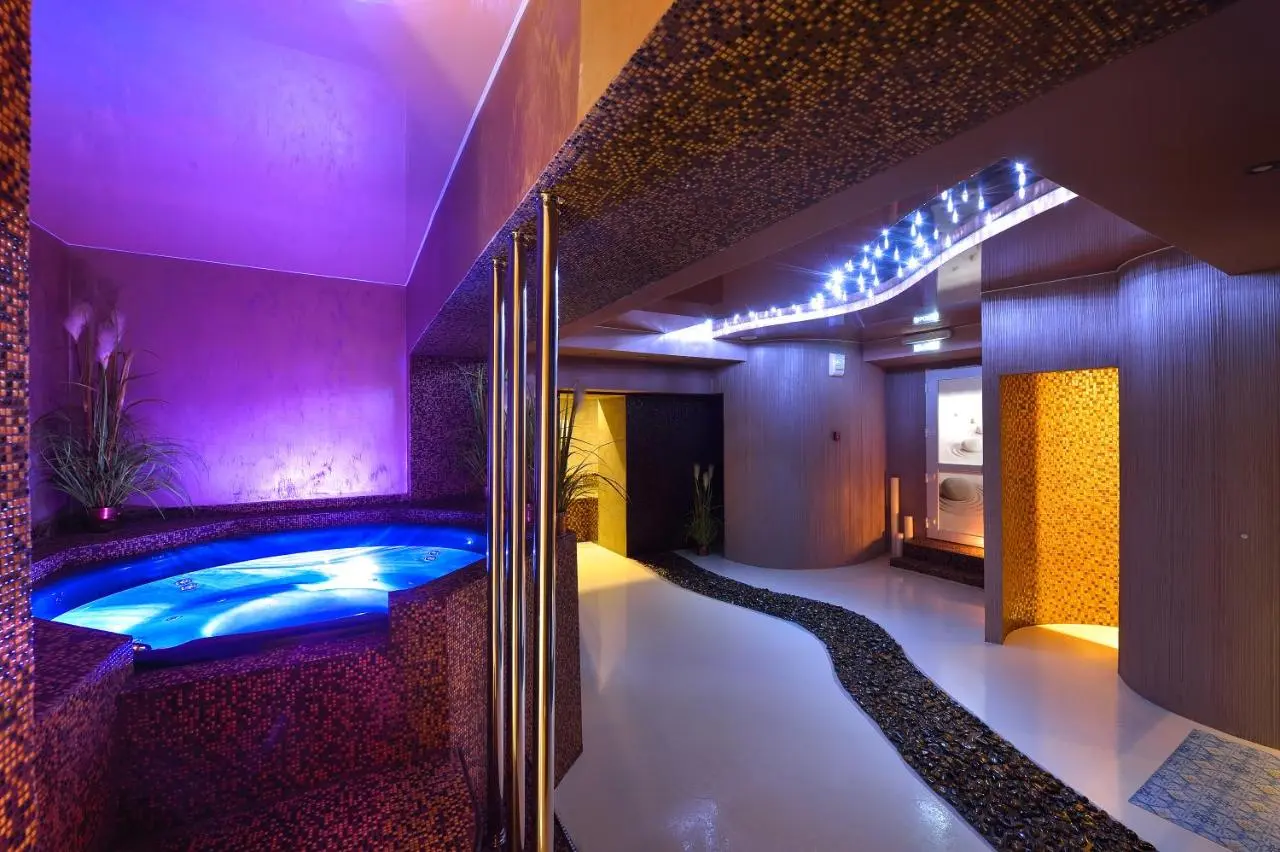 Благовещенск: Gloria Business Hotel