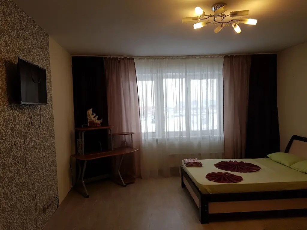 Красноярск: Апартаменты Центр Планеты на Алексеева, д.39