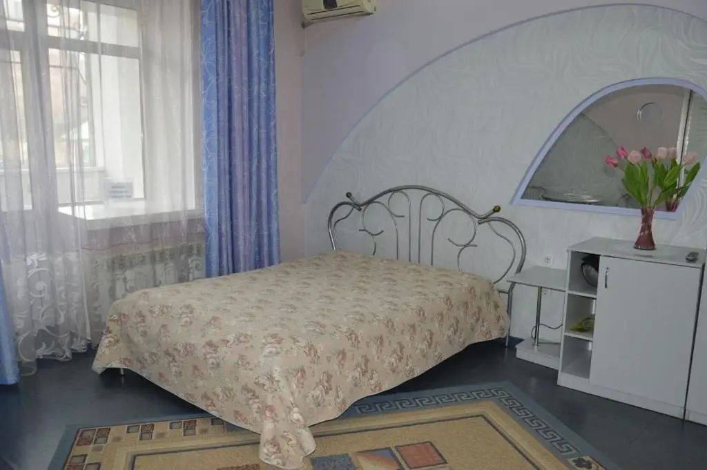 Благовещенск: Gostinitsa Vesna