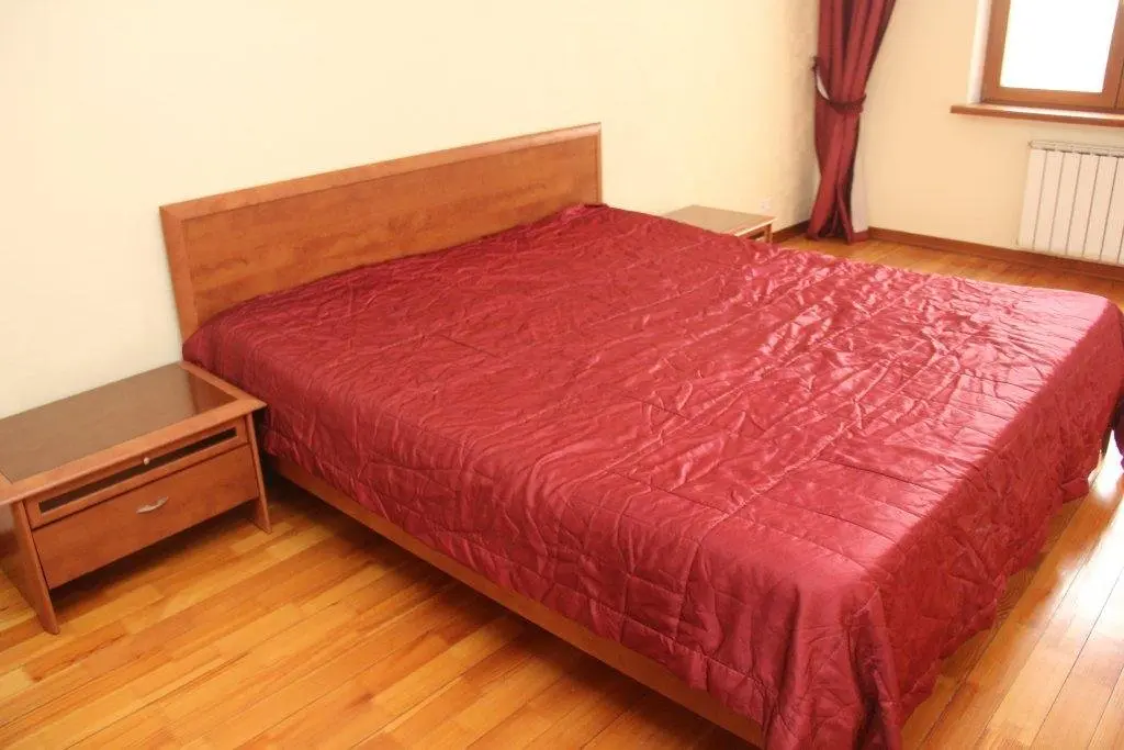 Челябинск: Ural Truda 5a Apartment