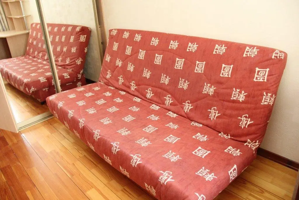 Челябинск: Ural Truda 5a Apartment