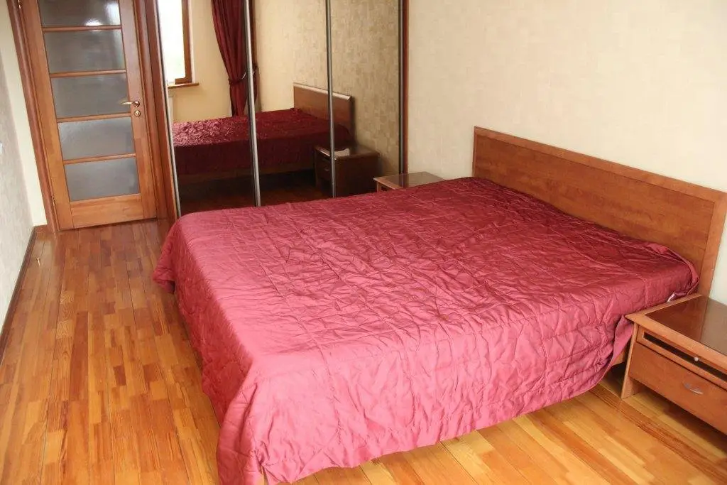 Челябинск: Ural Truda 5a Apartment