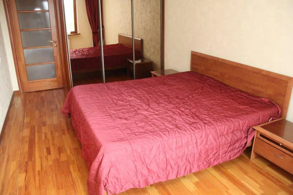 Челябинск: Ural Truda 5a Apartment