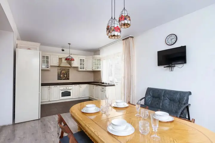 Новосибирск: Частный дом Уютный дом KominternaLuxuryVillage