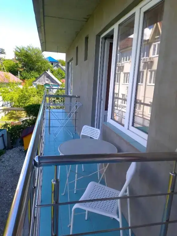 V Gostyah U Natali Guest House — фото 1