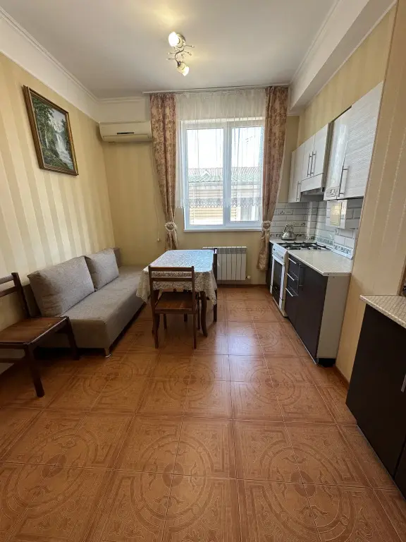 Сочи: Квартира в Курортном городке