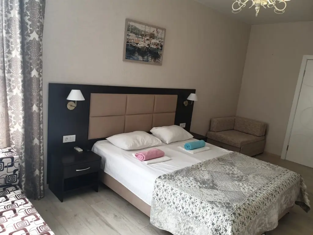 Геленджик: V Tsentre Gelendzhika Guest House