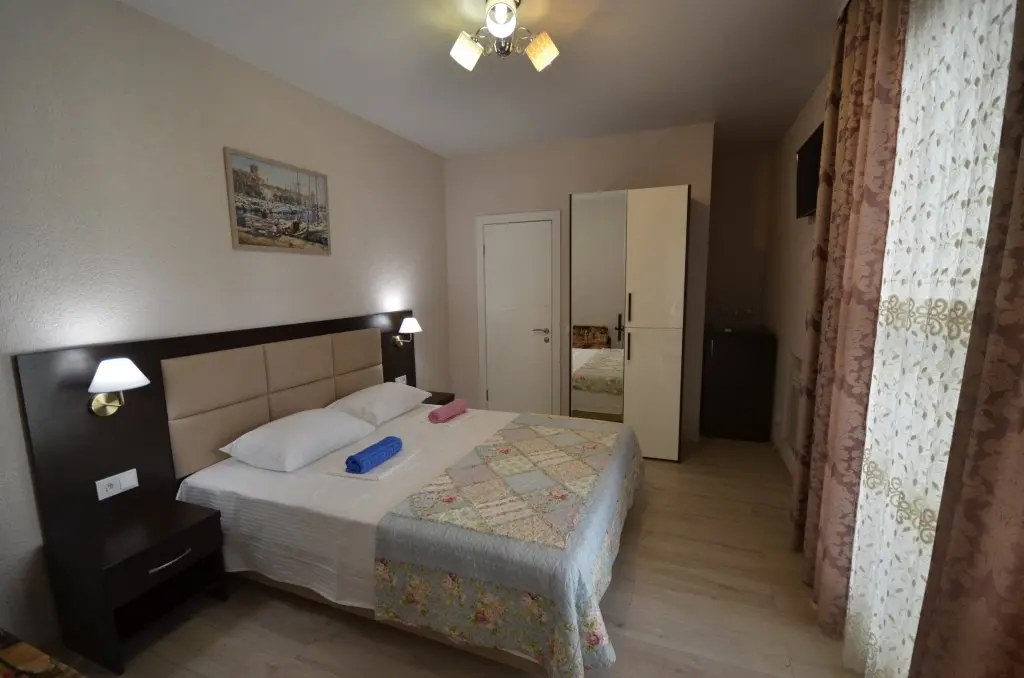 Геленджик: V Tsentre Gelendzhika Guest House