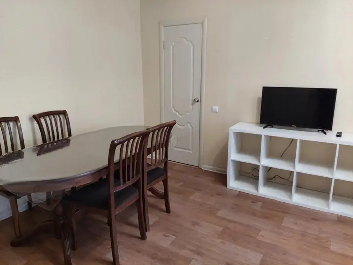 Казань: V Tsentre Kazani Zaslonova 8 Apartments