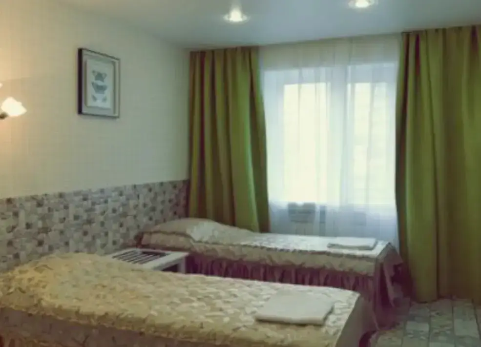 Красноярск: Vesnyi 7A Nomer 3 Mini-Hotel