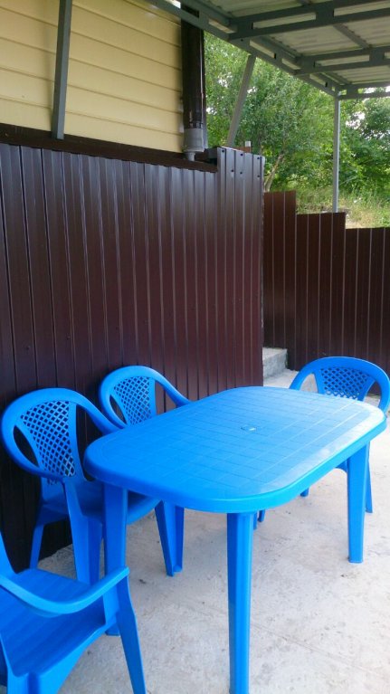 Куток: Village Guest House