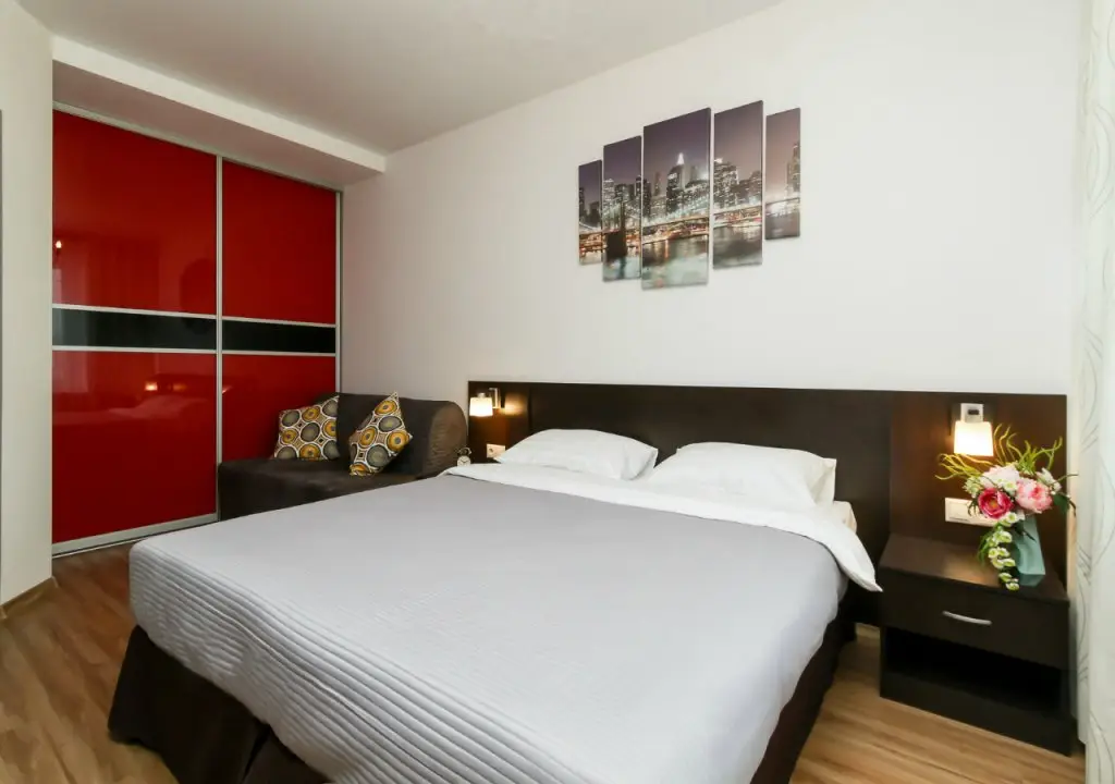 Новосибирск: Mytimewell Opera Theater 100 Meters Apartments