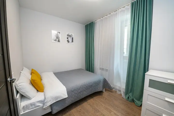 Владивосток: Апартаменты TopHouse на Черняховского 9 трехкомнатные