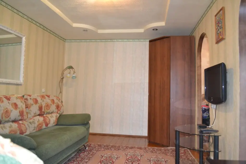 Вологда: Cheliuskintsev 49A Dvukhkomnatniye Apartment