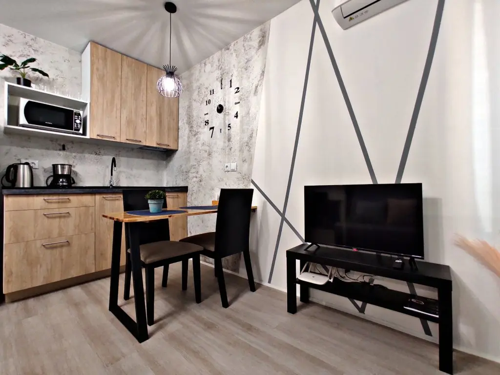 Тюмень: Апартаменты Республики, д.204, корп. 5