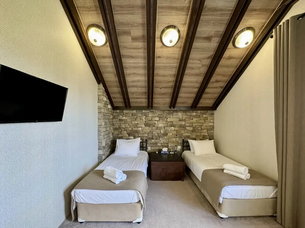 carousel image 0