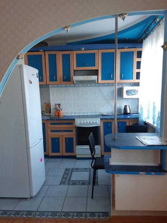 Ноябрьск: Алатырь на улице Ленина