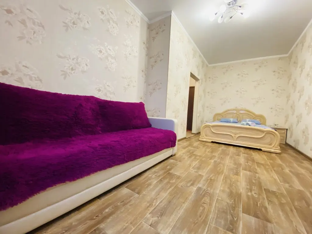 Ноябрьск: Apartment North Kosmonavtov Street 21