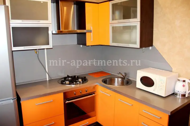 Новый Уренгой: Апартаменты Мир на улице Юбилейная 1А