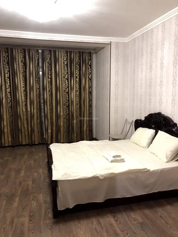 Новый Уренгой: Апартаменты Мир на ул. 26 Съезда КПСС, д. 4А