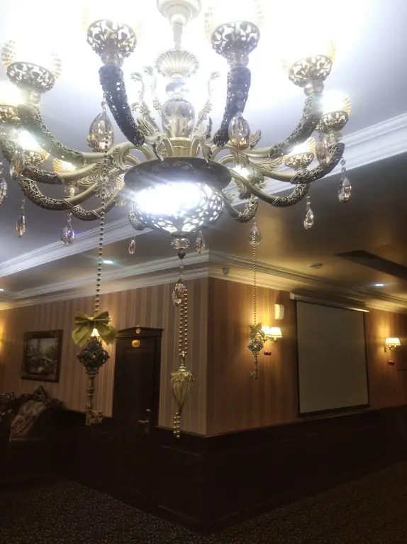 Губкинский: Monarsh Hotel