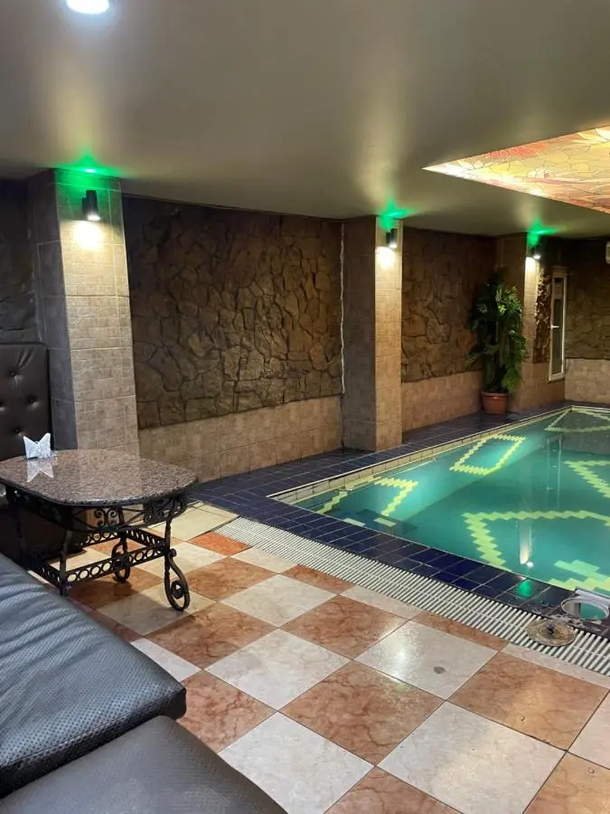 Астрахань: Safari Hotel