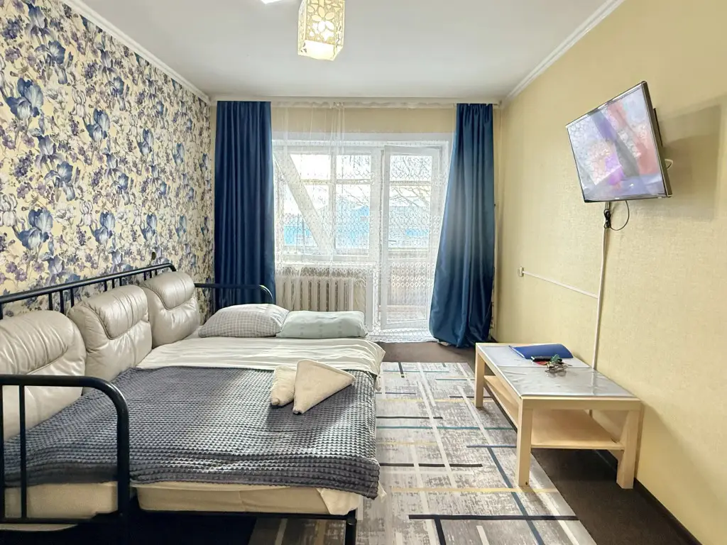 Квартира Рента 65 на Амурской 169 — фото 1