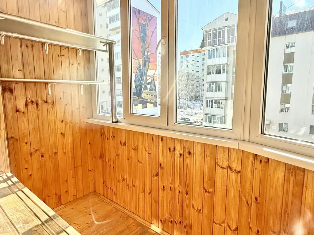 Южно-Сахалинск: Апартаменты на улице Есенина 12А