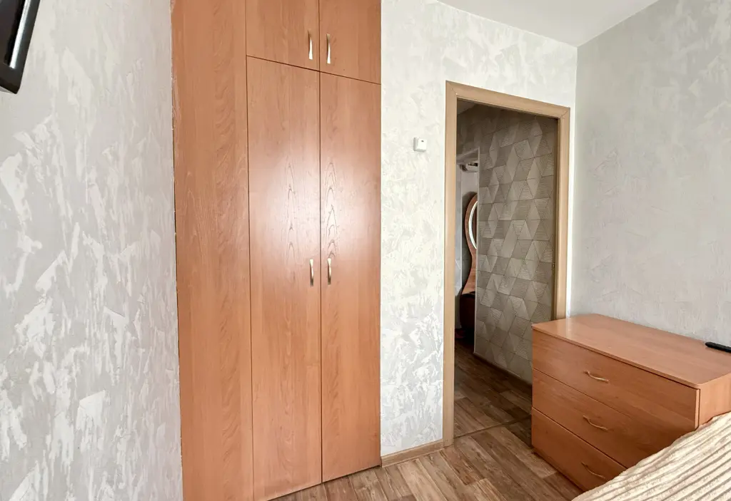 Южно-Сахалинск: Квартира Рента 65 на Ленина 219
