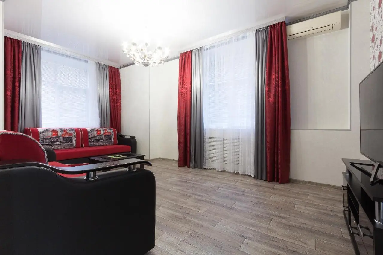 Астрахань: Apartments Lux pl.Lenina 8