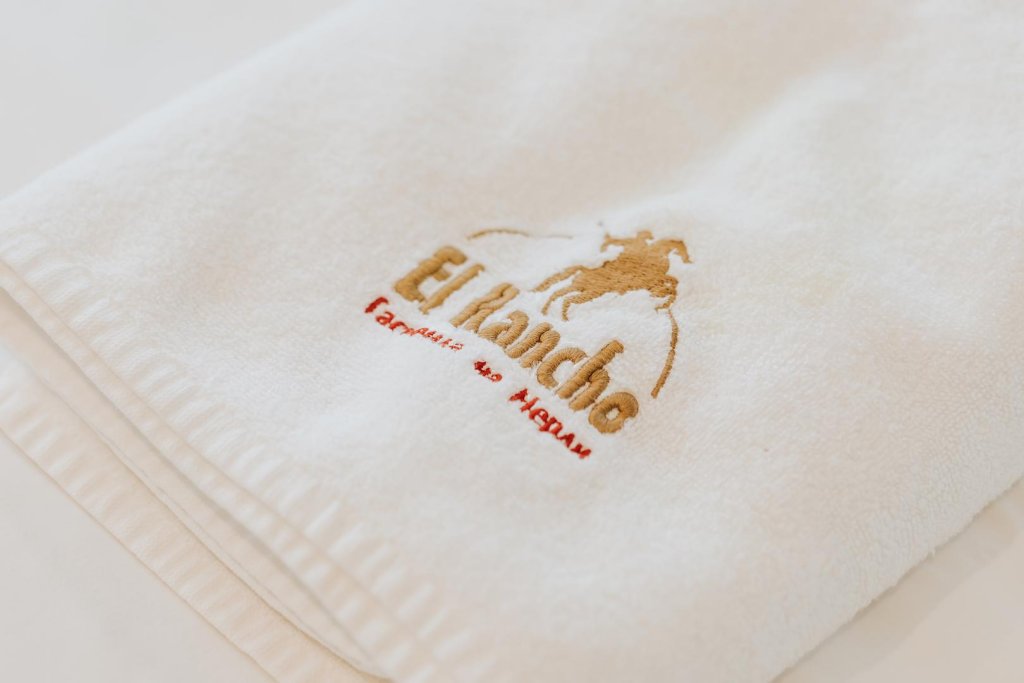 Хороброво: Эль Ранчо (El Rancho)